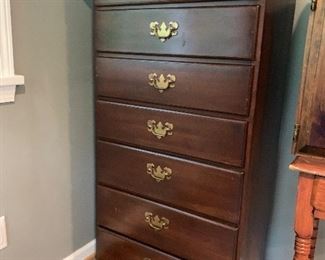 Chest of Drawers. 7 Drawer Chest $150
