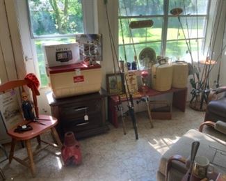 Vintage Milwaukee Ice Chest, Helix 5 Sonar GPS, & Rod & Reel Collection