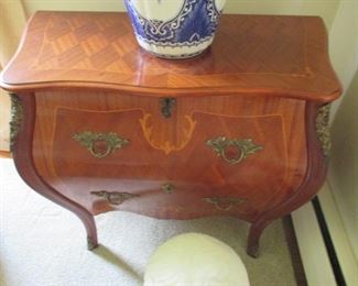 Italian Bombay Chest 