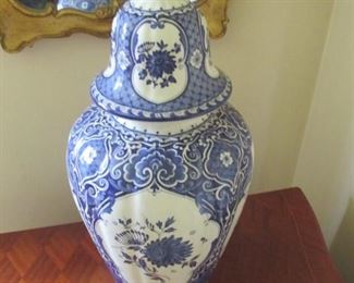 Lotus Ceramic Ceramic Urn