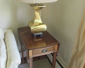 Drop Leaf Accent Tables