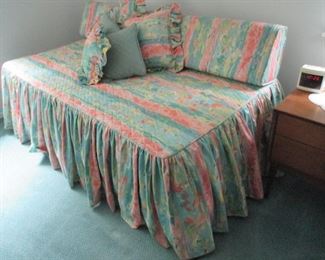 Trundle Day Bed x-long