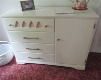 Many Dressers and Bedroom Suites to Choose From
