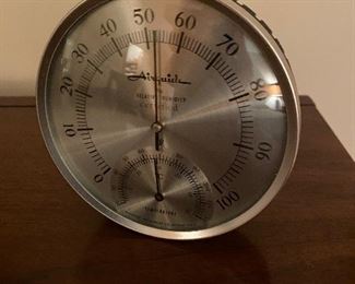 Vintage humidifier