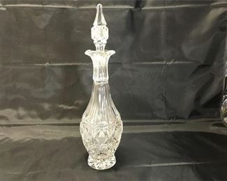 15. 15.5 Elegant Lead Crystal Decanter wStopper