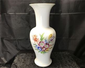 20. 13 5.8 Kaiser West Germany Monarchian Floral Vase