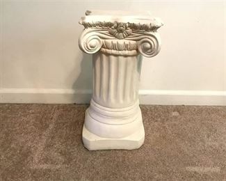 145. 19.25x13 Ornate White Column
