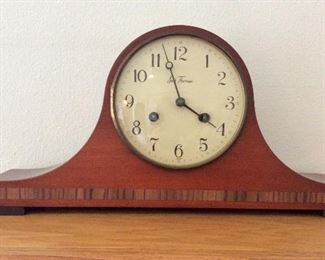 Seth Thomas Lynton 8 Day Key Wind Chiming Mantel Shelf Clock with Key