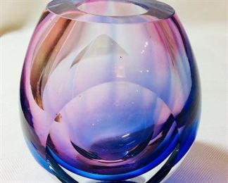 3/4” Beautiful Glass Vase