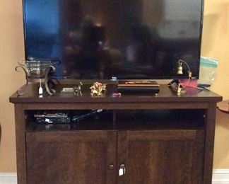 48” TLC Roku TV 
