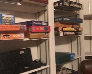 games -puzzles comp. parts- dominoes