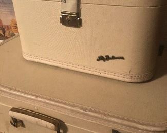 retro set -train case