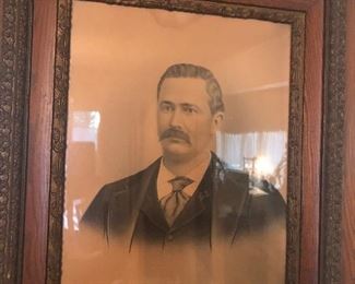 great frame and vintage picture