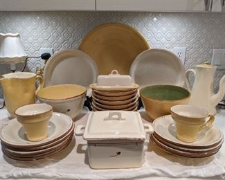 Nice set of hand-painted Italian Vietri earthenware. 