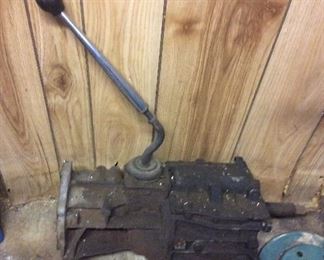 Borg Warner T-5, five speed transmission came out of 1984 Chevy S-10 4x4. Great working condition