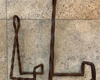 2pc Rustic Wrought iron Display Stand	15.5in H x 10in H	 	AH125