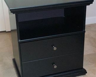 1pc Ashley Furniture Maribel Black Nightstand	24x23x16.5in	HxWxD	AH167