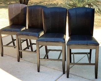 4pc Ashley Furniture Naomi 24in Faux Leather Counter Height Chairs	40x19x22in seat height: 24in	HxWxD	AH173