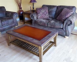 Coffee table w/ matching end table