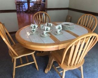 another dinette set!