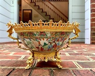 RARE Rose Medallion Bowl