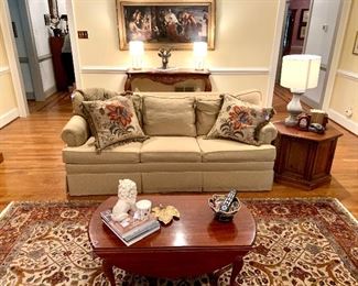 Ethan Allen sleeper sofa in LIKE NEW condition. The throw pillow will make you weep they are so pretty and the rug...DIVINE!