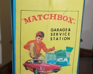 Vintage Matchbox garage