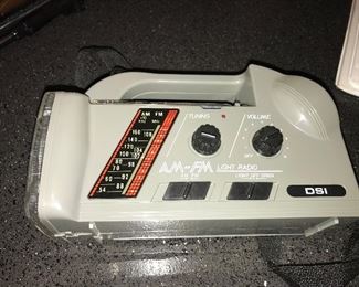 flashlight radio