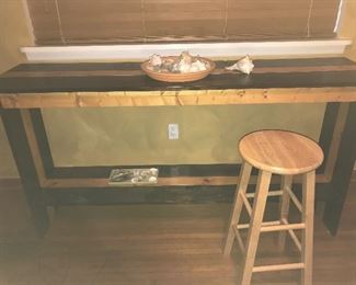 Bar and wood stools