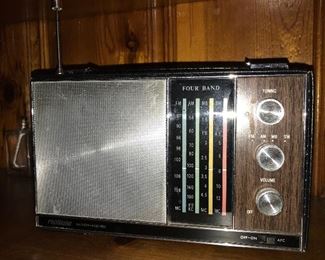 four band radio