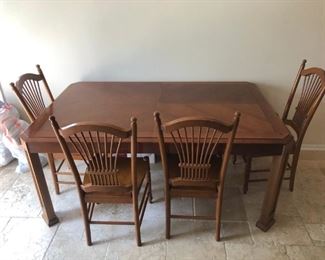 $500 - Table and chairs