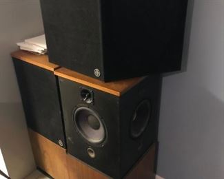 $400 - speakers