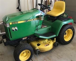 AWESOME JOHN DEERE 265 LAWN TRACTOR W/BLADE,CHAINS AND CART