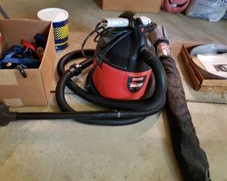 SHOP VAC