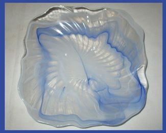 Very Pretty Swirled Glass Platter