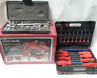 https://connect.invaluable.com/randr/auction-lot/electric-chainsaw-sharpener-socket-wrench-tools_B4940769AB