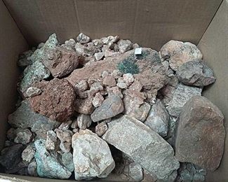 https://connect.invaluable.com/randr/auction-lot/arizona-rocks-chrysocolia-scheelite-minerals_94A4909BE8