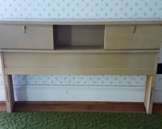 Johnson Carper Fashion Trend 1950's Mid century modern blonde bedroom set includes double bed headboard, tall dresser and dresser w/ mirror