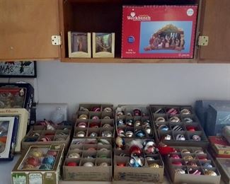 Lots of older tree decorations