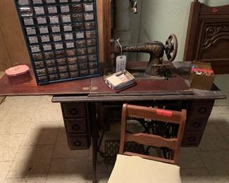 #35 - $120 - Singer Sewing Machine