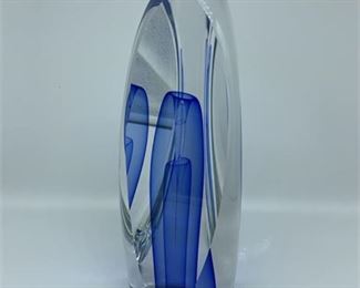 Lot 006
Ed Kachurik 2003 signed blue and clear art glass prism sculpture