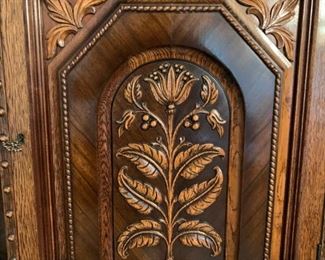 MAGNIFICENT Antique WEST END FURNITURE CO Rockford Illinois HAND CARVED NO 891 Dining Suite