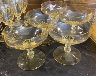 HEISEY Sahara Yellow "OLD DOMINION" #3380 Diamond Optic Glassware - Set of 25