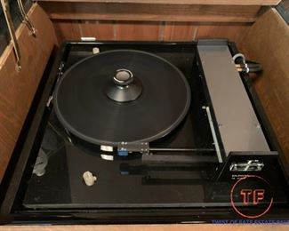 GOLDMUND STUDIO Turntable with T3 Arm