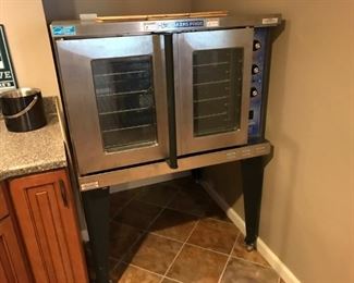 Bakers Pride Electric Convection Oven-Cyclone Series         
Model GDCO-G1                                                                                           Note: This item may be sold ahead of Sale.