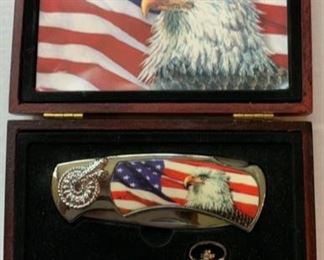 CLEARANCE  $10.00 now, was $30.00........Eagle Folding Knife and Pocket Watch with Original Box 