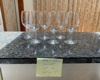 CLEARANCE ! $5.00 now, was $16.00........Set of 6 Gold Rimmed Wine Glasses 7" tall LOT 2