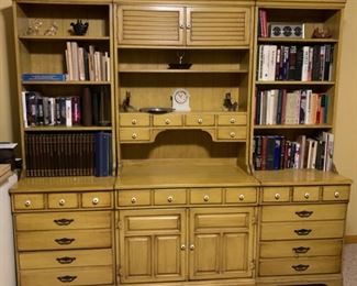 CLEARANCE $100.00 now, was $250.00......Colonial Looking Book Shelves/Cabinet, 3 Piece Set
