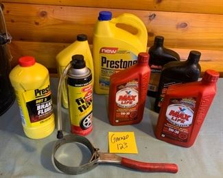 CLEARANCE !  $5.00 now, was $16.00......GARAGE LOT 123  Oils