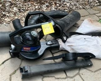 CLEARANCE !    $5.00 now, was $25.00......Toro Leaf Blower GARAGE LOT 104